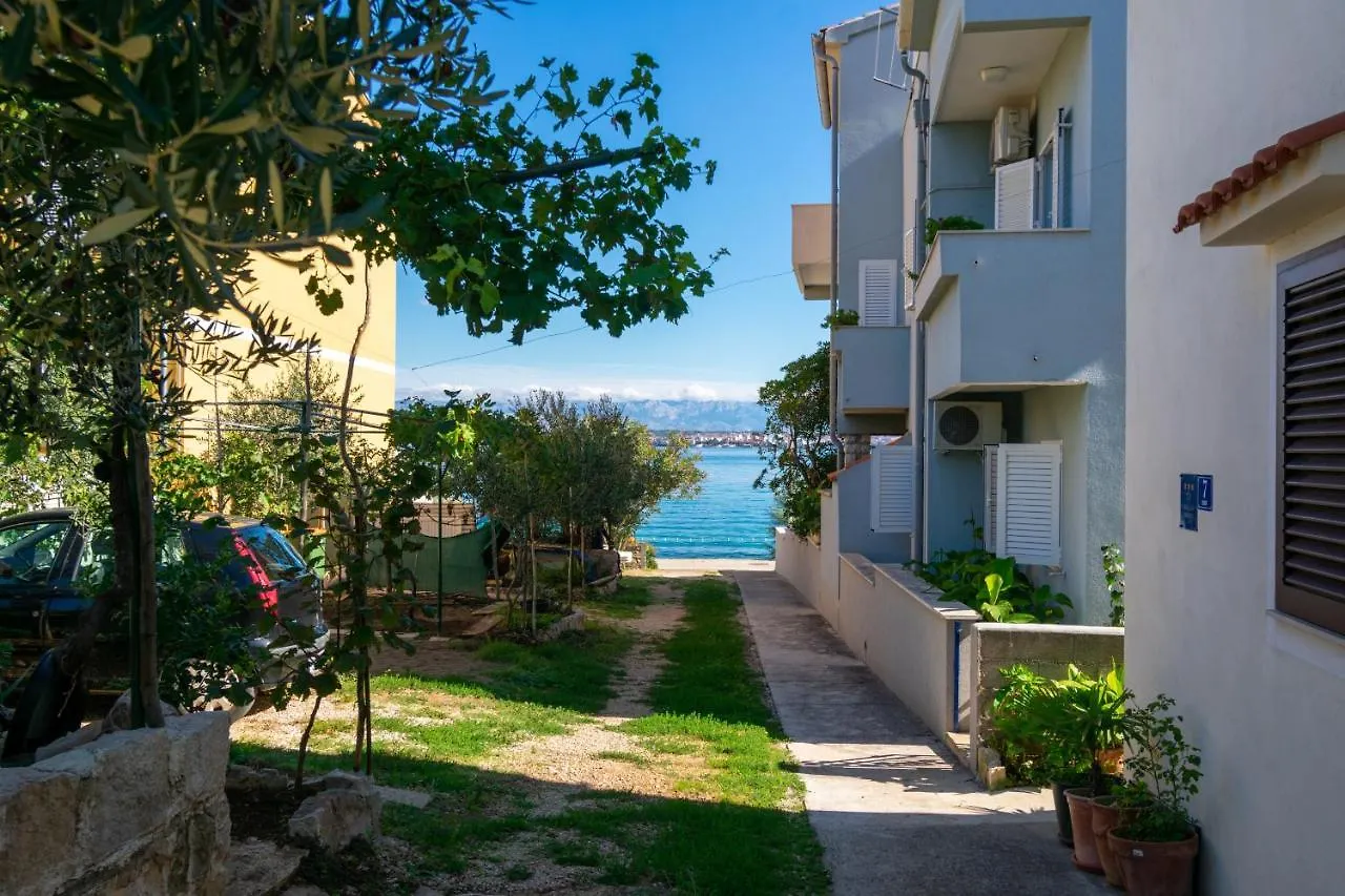 Apartments By The Sea Preko, Ugljan - 14917  Preko